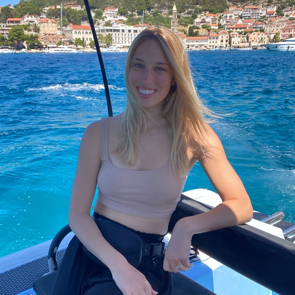 Meet your Posher, Jessica